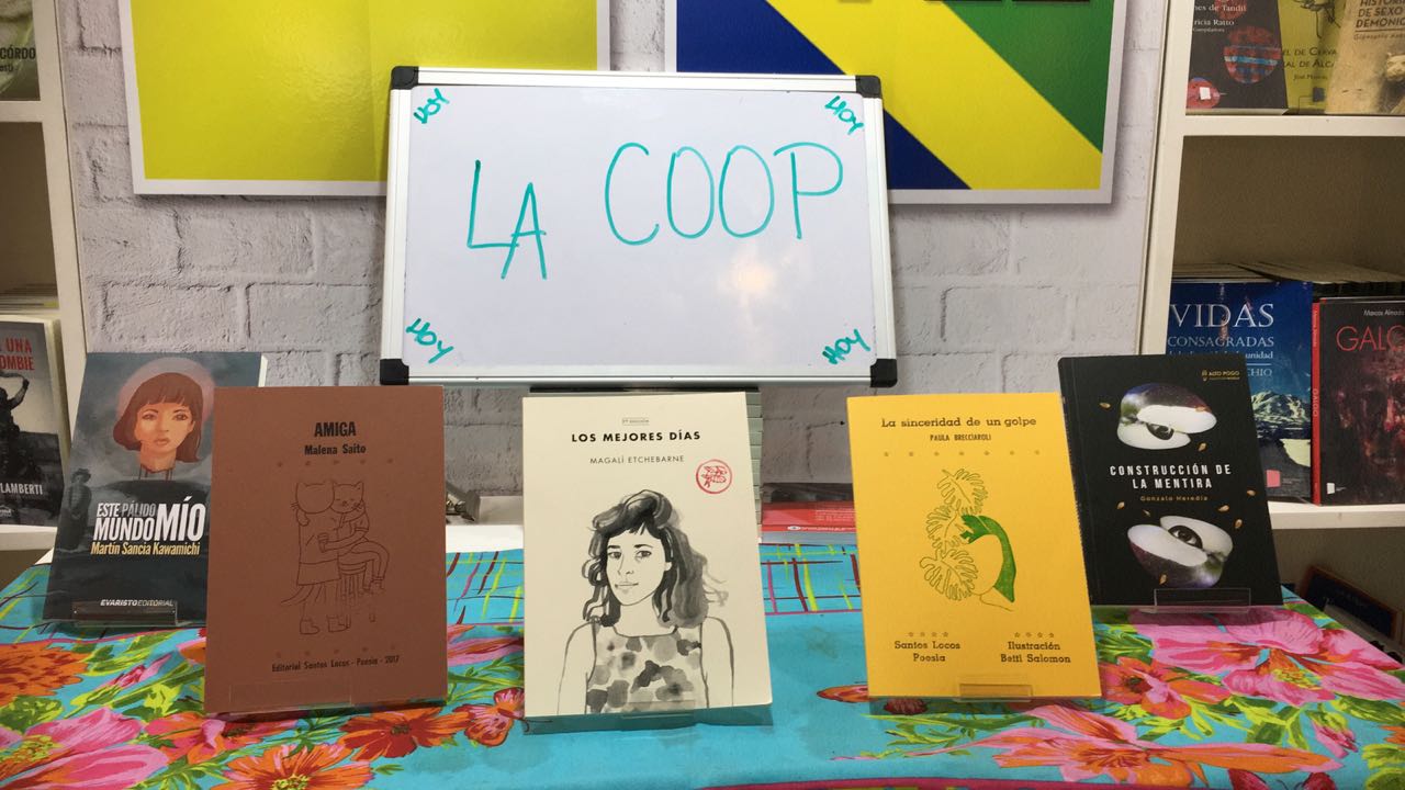Los libros más vendidos del stand de La Coop, que reúne 39 editoriales.