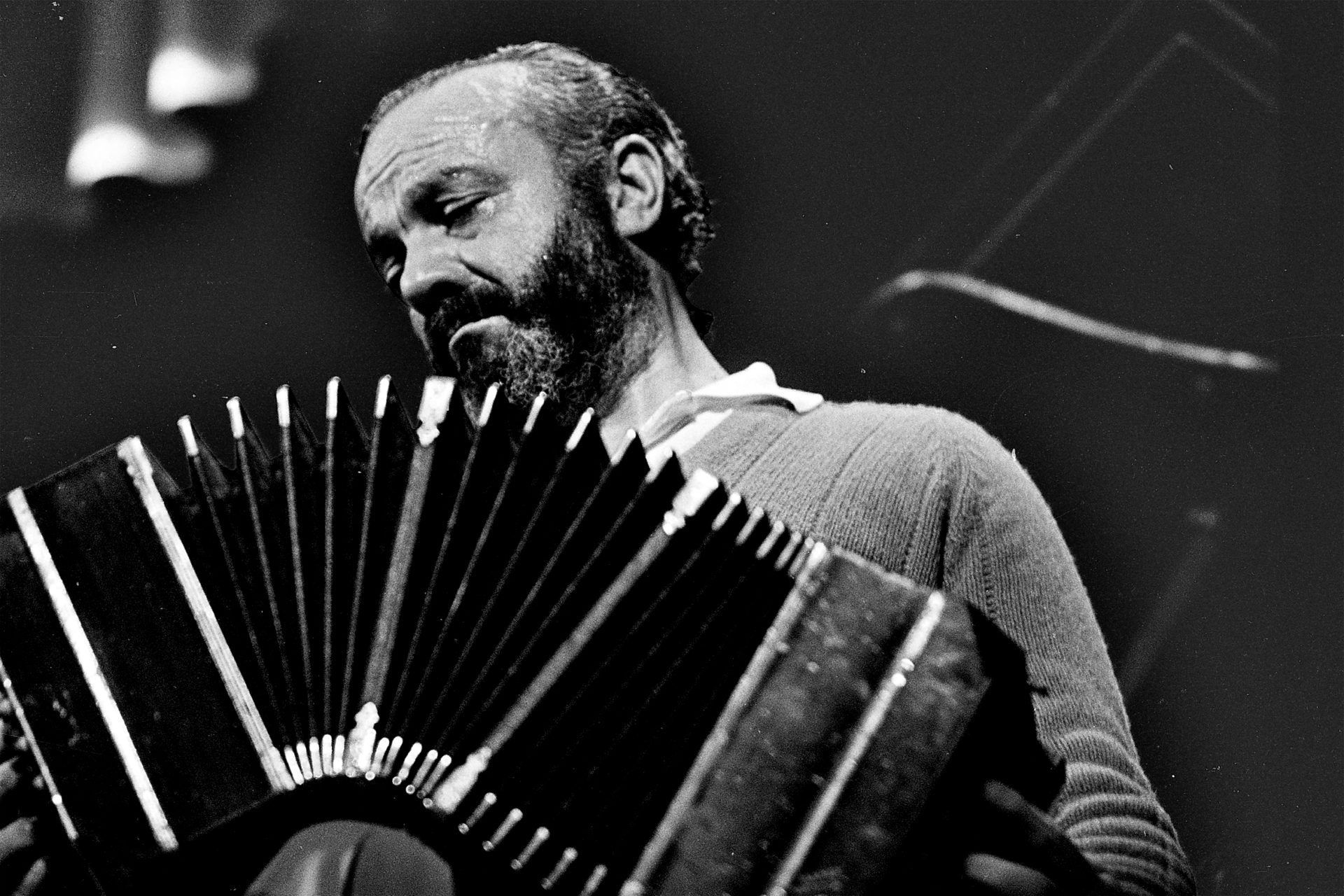 Restauran un arreglo no grabado de "Adiós Nonino" que Piazzolla tocó en el Teatro Colón